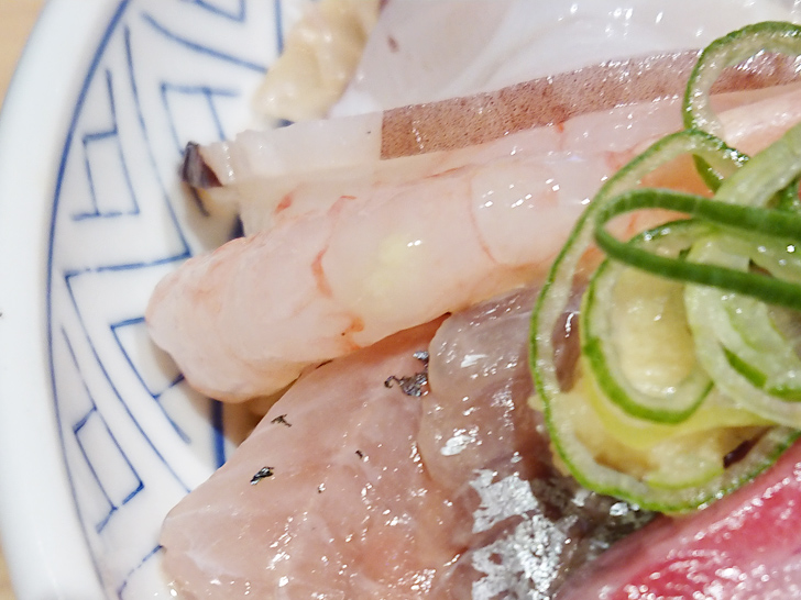 天神ササラ 金胡麻担担麺（750円）の2辛とライスセット（+100円）